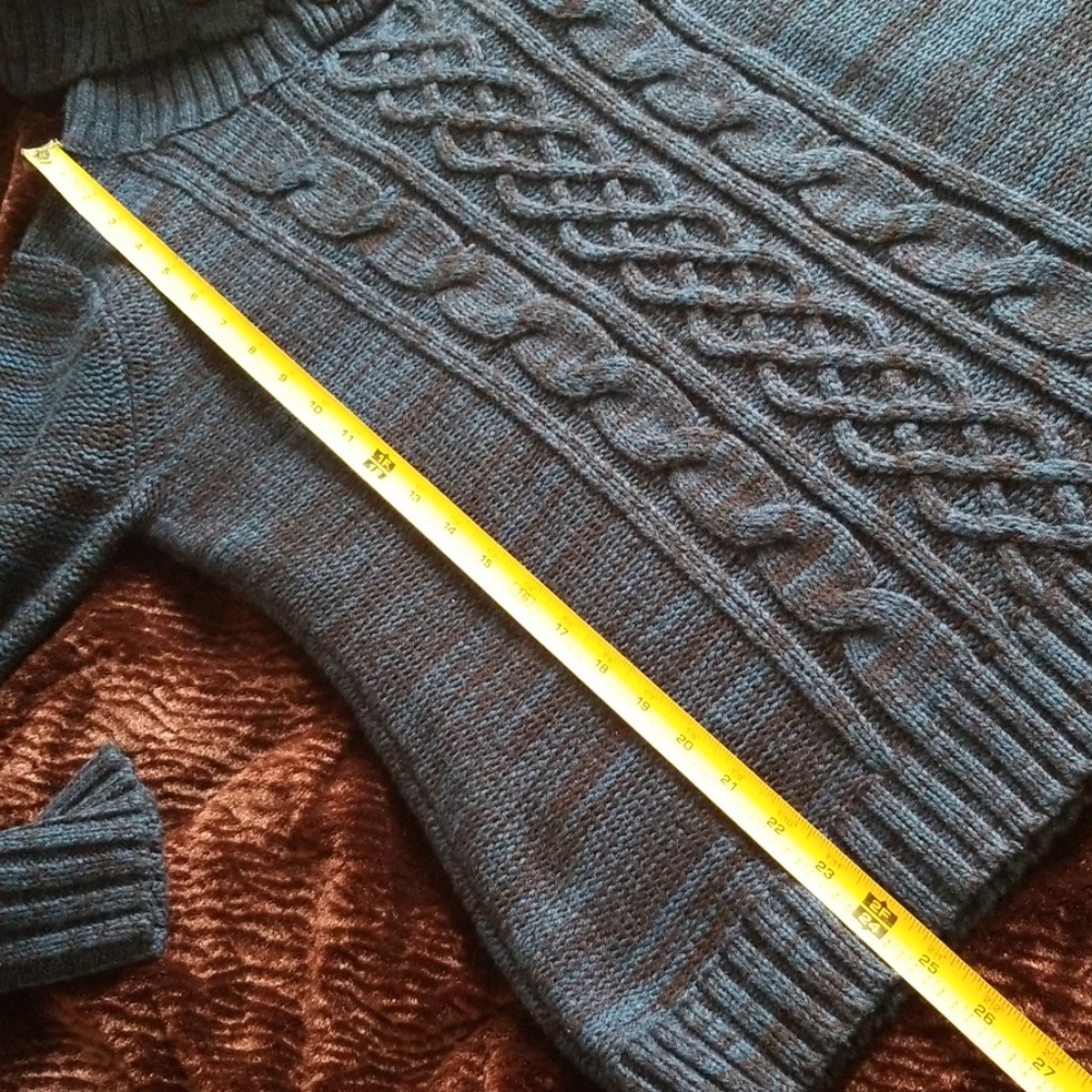 Sweater - Picture 3 of 5